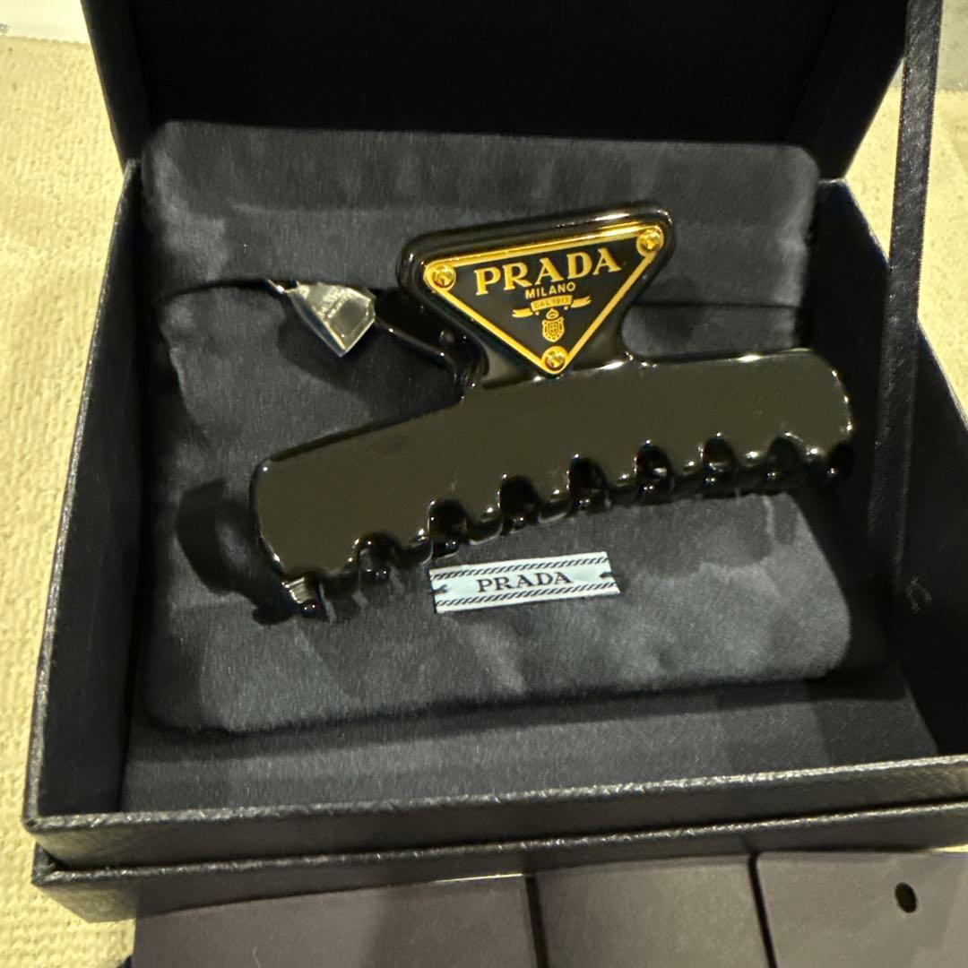 PRADA ヘアクリップ 正規品