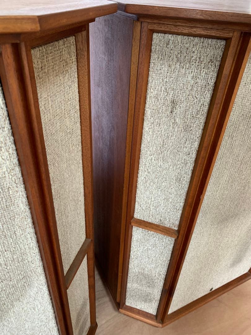 sakura 2024TANNOY GRF Memory TWW（1台左側