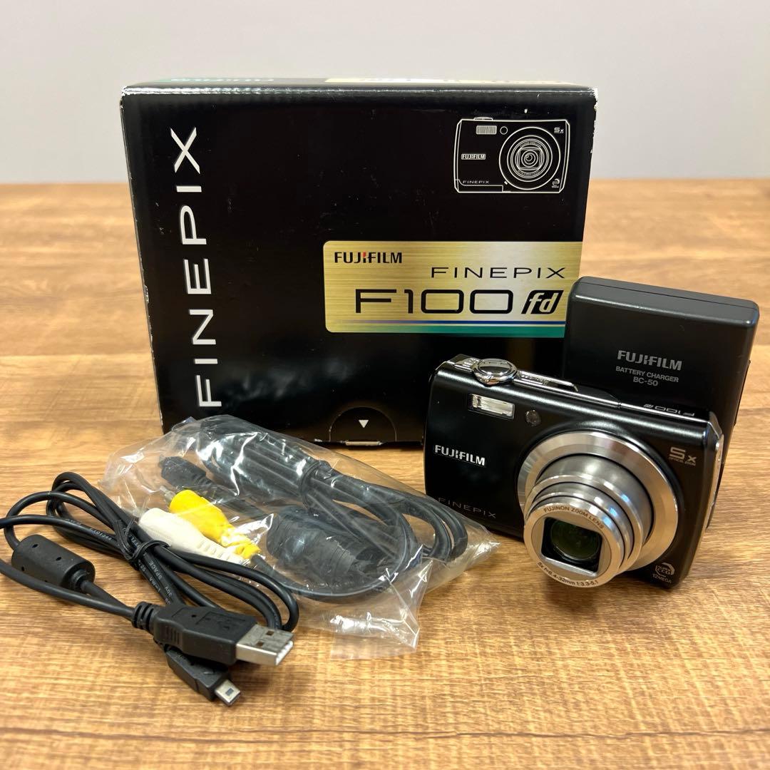 【簡易動作確認済】FUJIFILM FinePixF100fd ブラックコンデジ