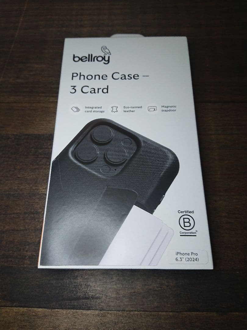 ベルロイ iPhone16pro phone case 3 card 新品