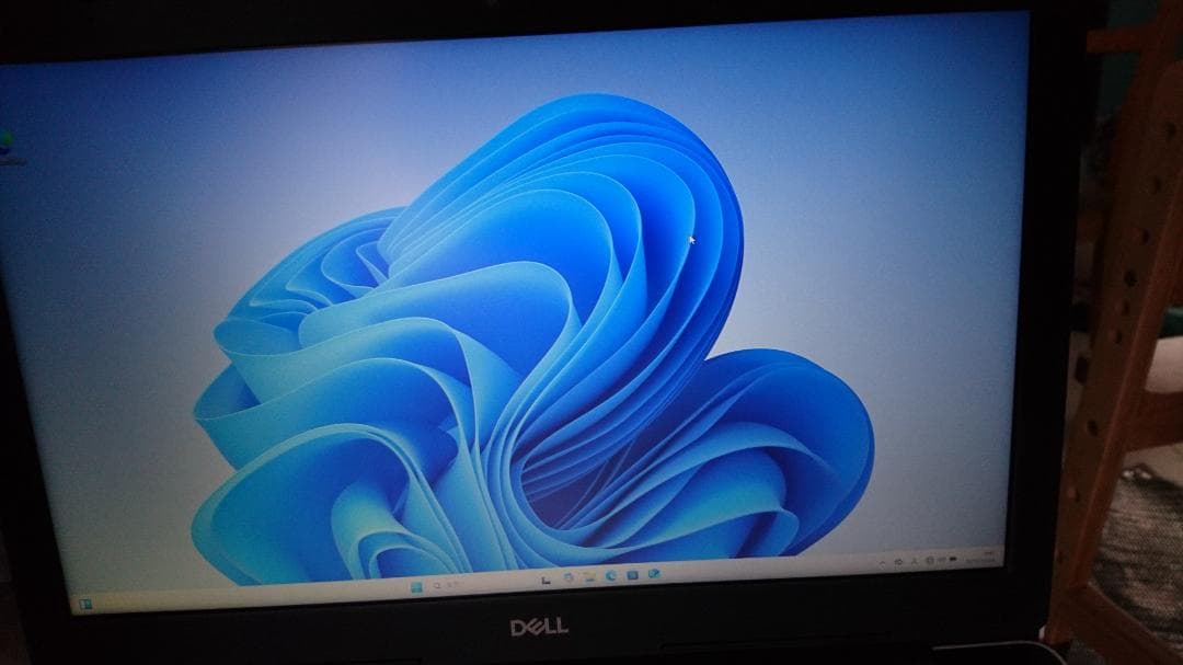 Win11 Dell 15インチ i3 メモリ8G 高速SSD 256GB