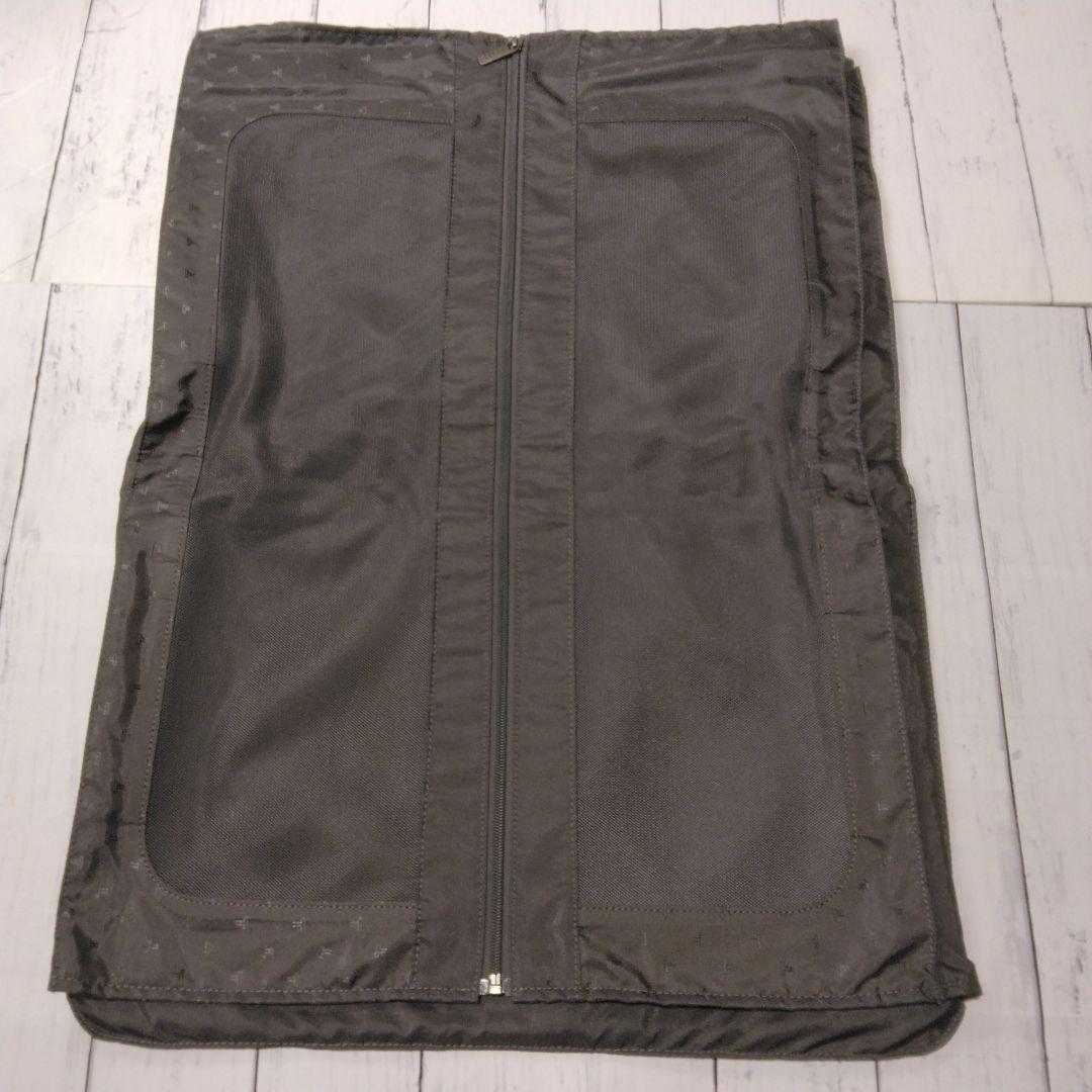 TUMI ガーメントバッグ　トライフォールド　236D3　ビジネスバッグ