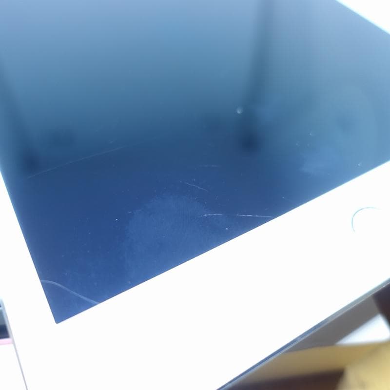 Apple iPad mini 4 128GB Wi-Fi シルバー