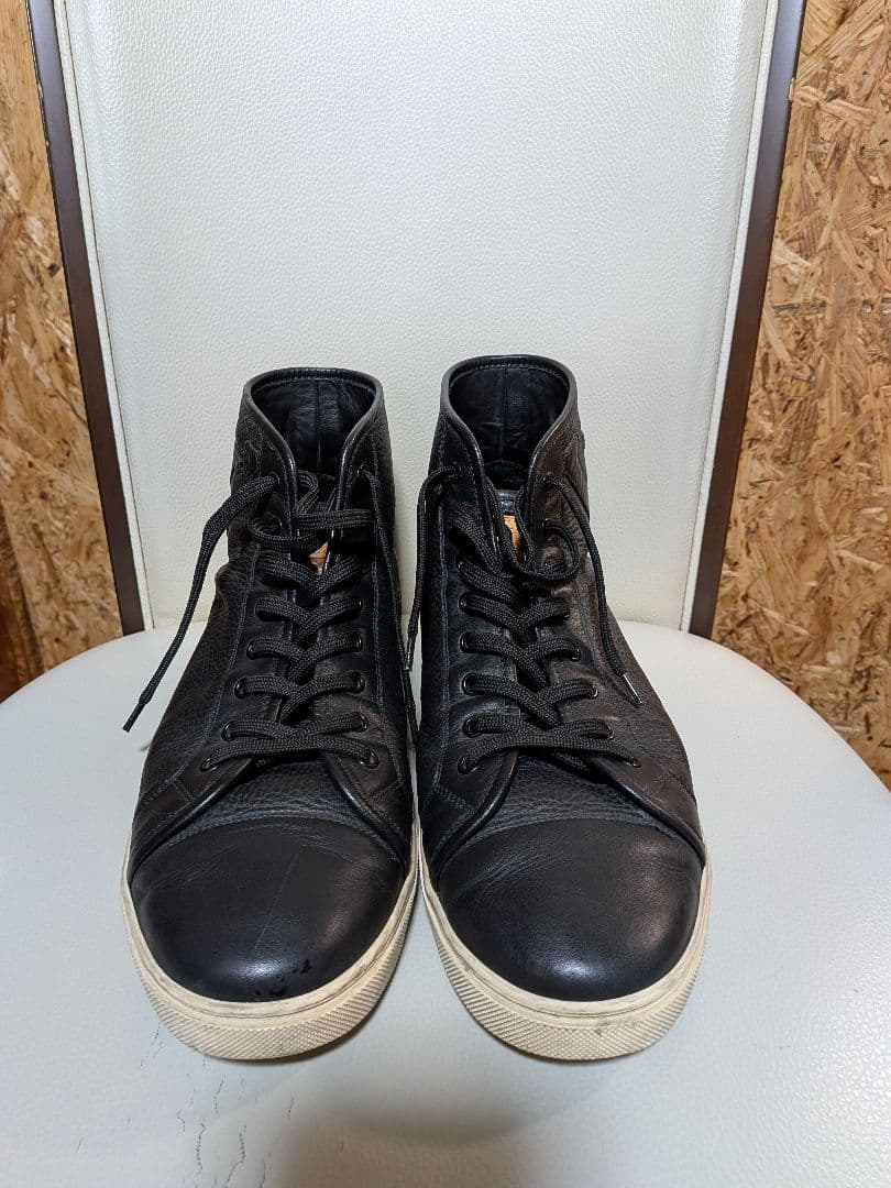 VUITTONブラックレザー ハイカットスニーカー